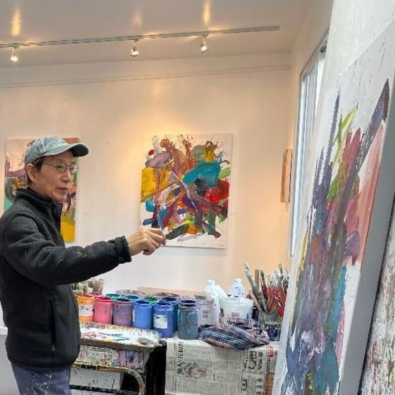 Fong Fai - The artist at work