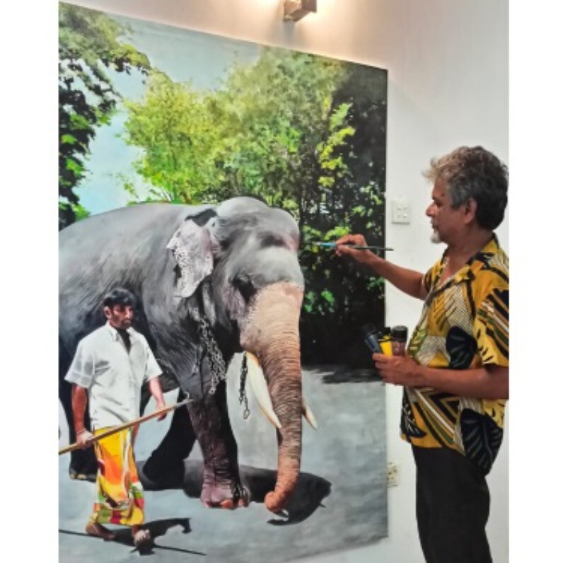 Hemantha Warakapitiya - The artist at work