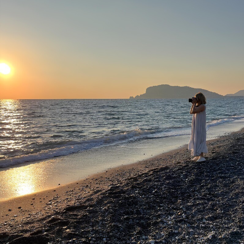 Irina Klimova - The artist at work