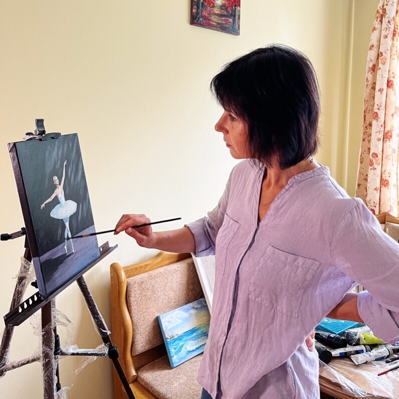 Iryna Chaplia - The artist at work