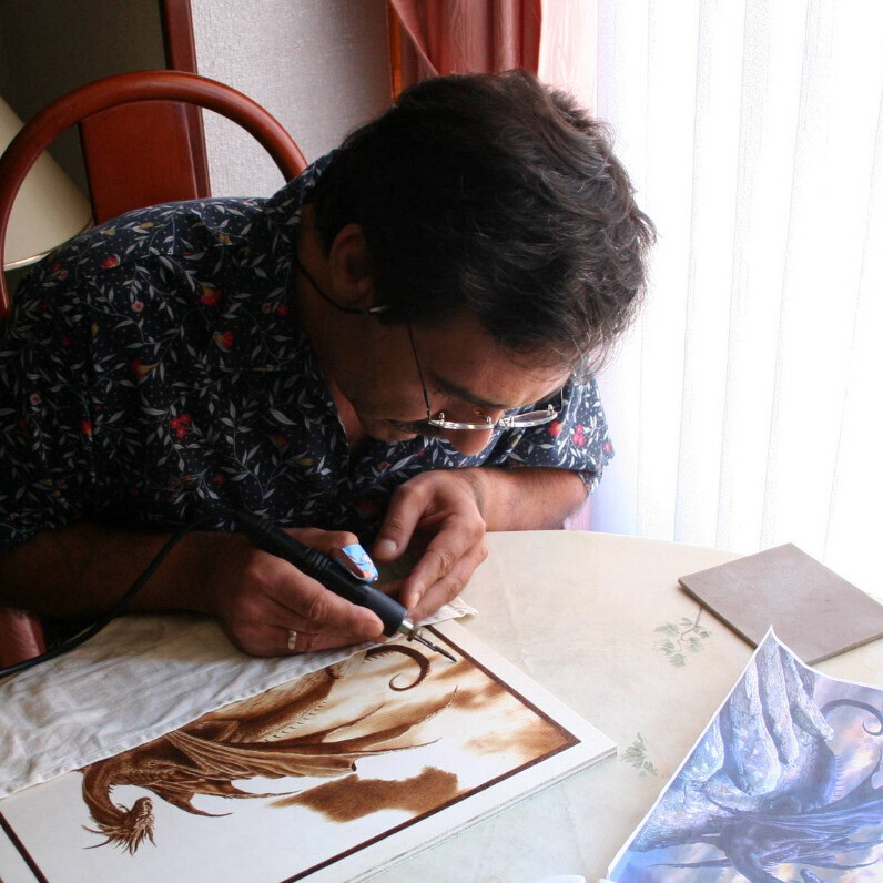 Juan Carlos Gonzalez - El artista trabajando