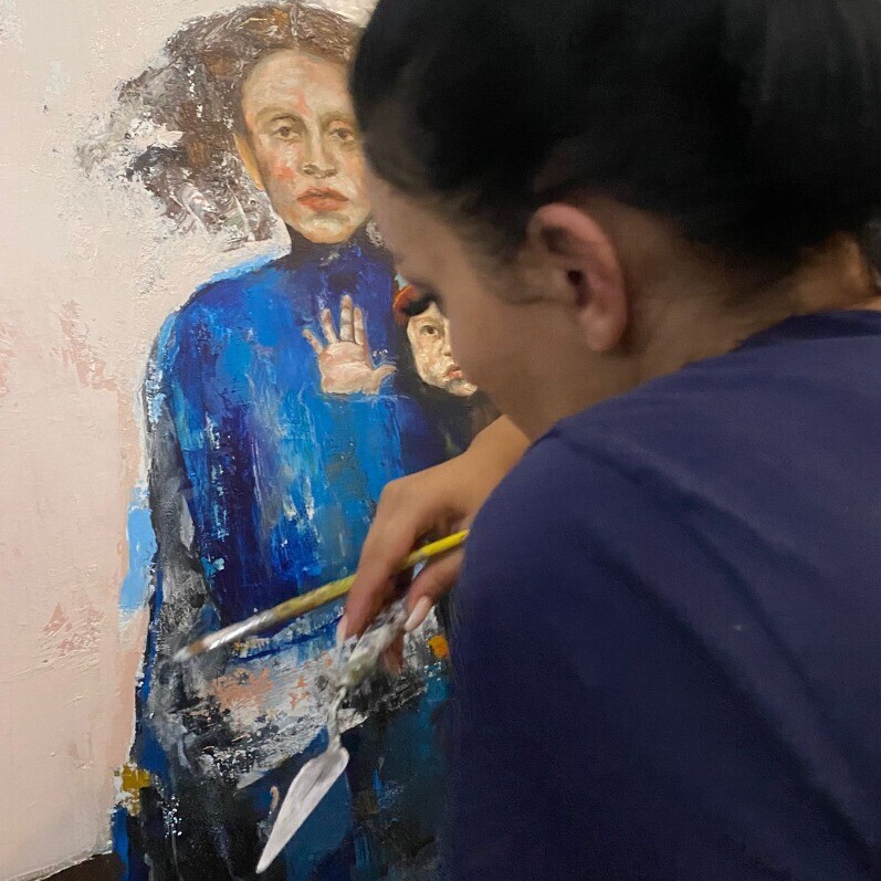 Jehona Ajradini - The artist at work