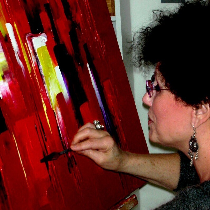 Kristeen Van  Ryswyck - The artist at work