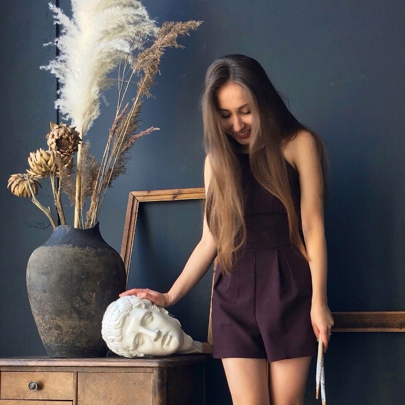 Anastasiya Krokhmal ( Art Kroha) - Художник за работой