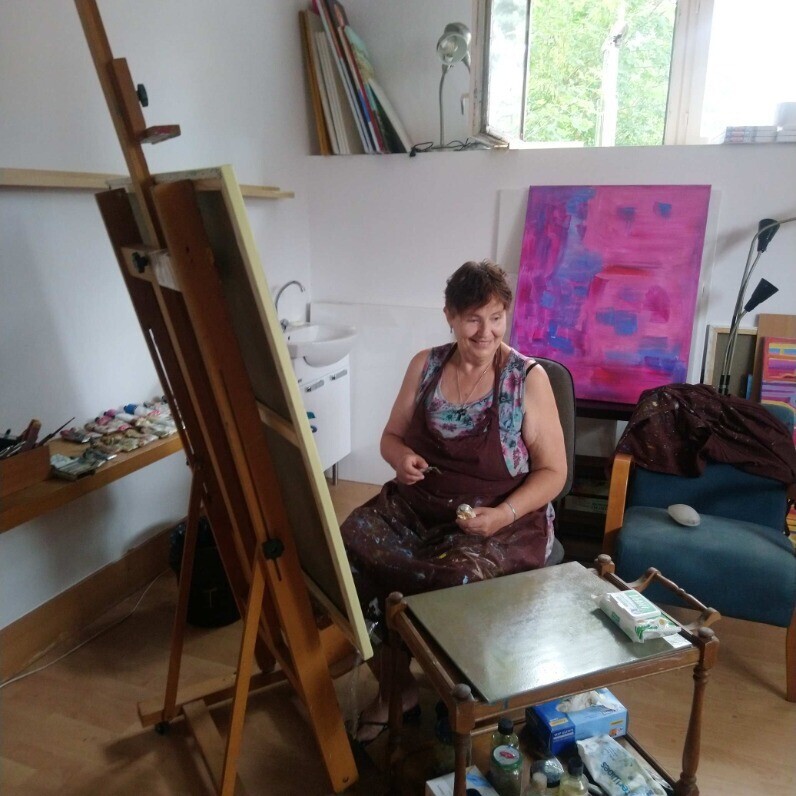 Magdalena Walulik - The artist at work