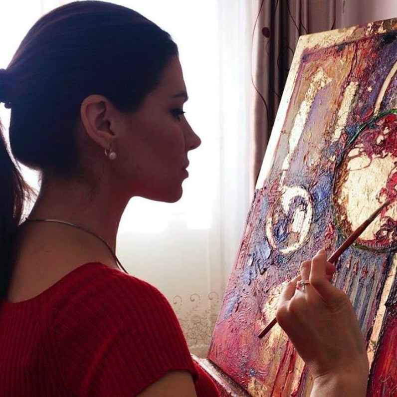 Margarita Vitiaz - L'artista al lavoro