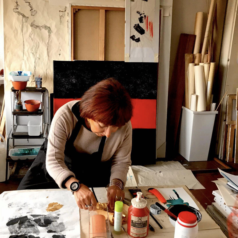 Maria Antónia Santos - The artist at work