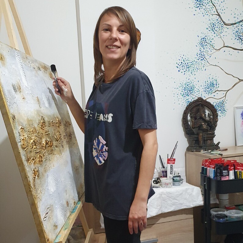 Marija Radovanovic - The artist at work