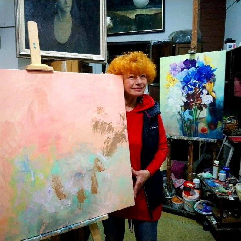 Nataliy Korobova - The artist at work