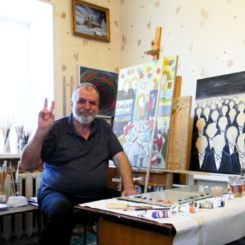 Vladimir Dvizov - The artist at work