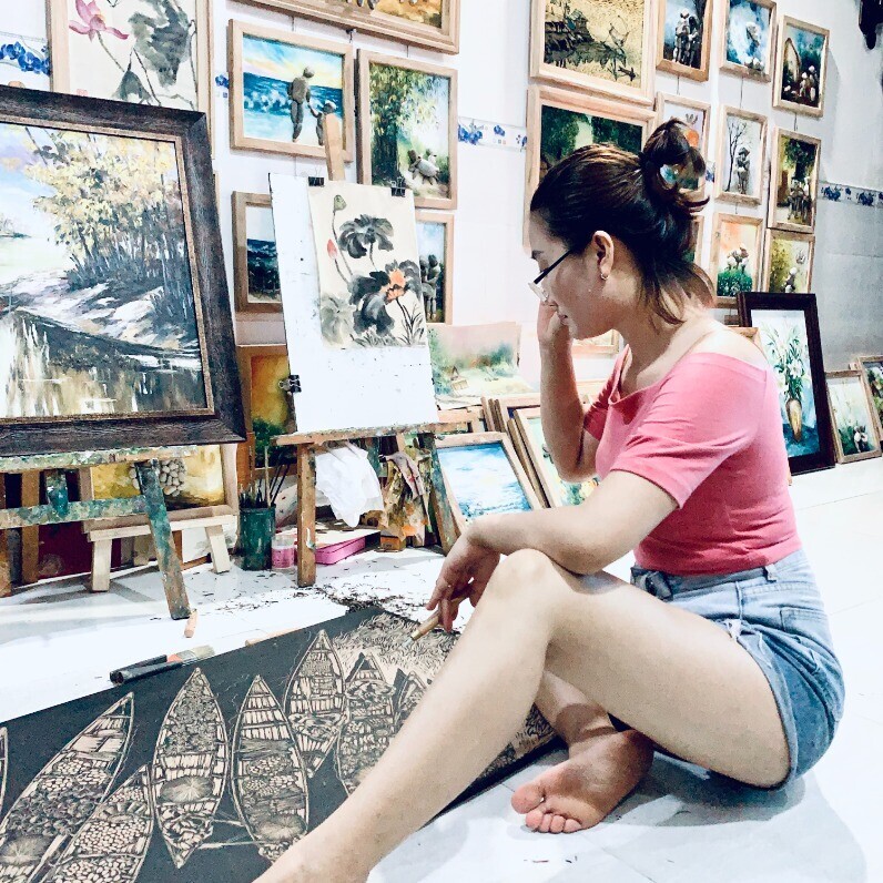 Nga Tran - The artist at work