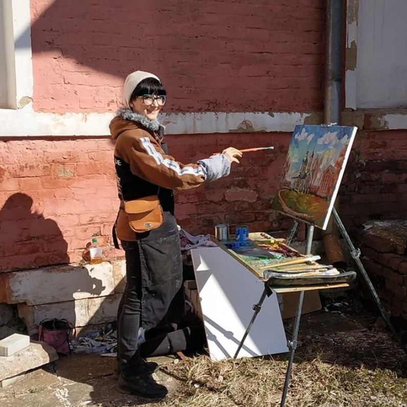 Nina Silaeva - El artista trabajando