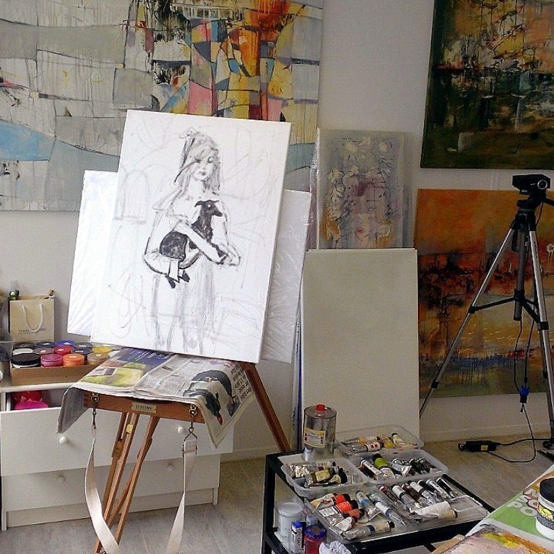 Oksana Veber - The artist at work