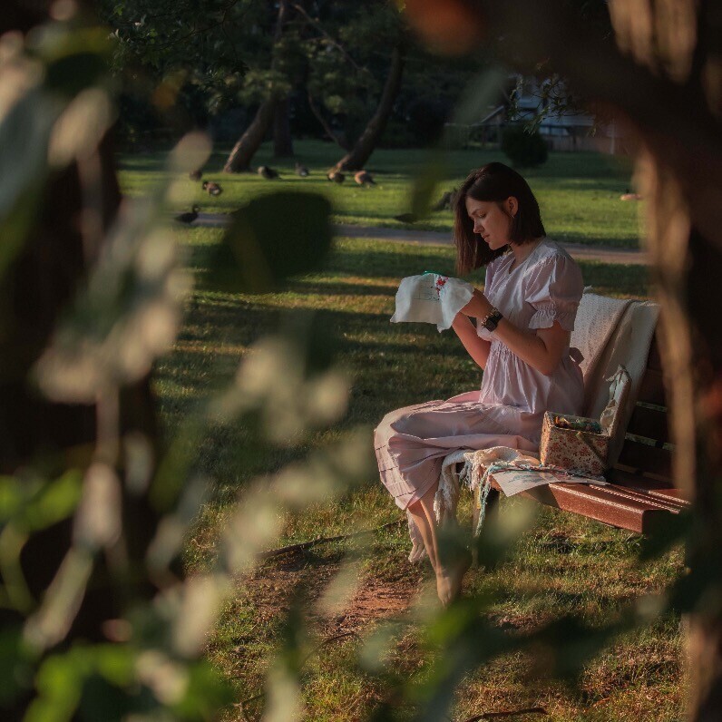 Olga Susanin - The artist at work