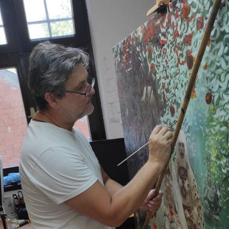 Pavel Guliaev - The artist at work