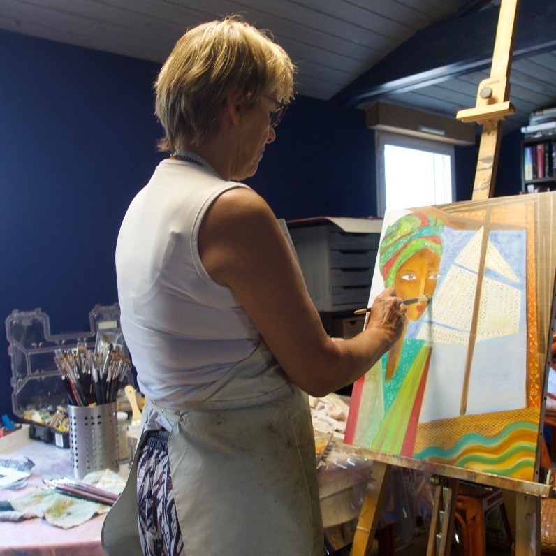 Régine Peltier - L'artiste au travail