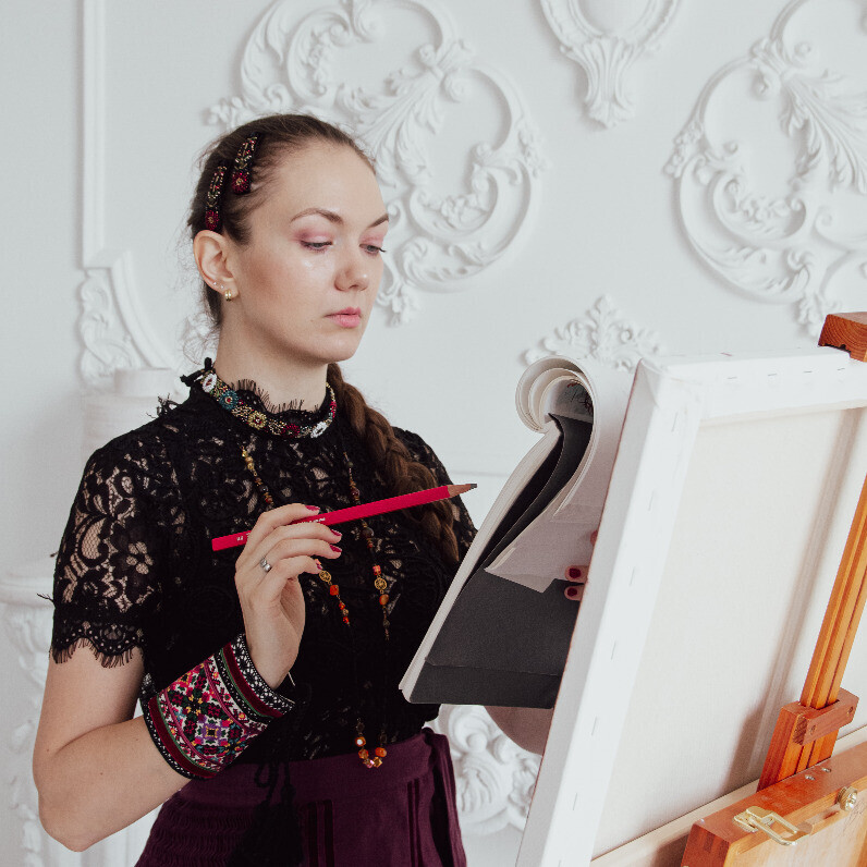 Ruslana Levandovska - The artist at work