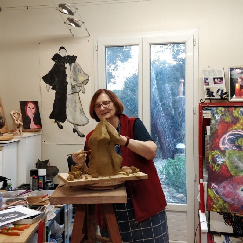 Sonia Mandel - The artist at work