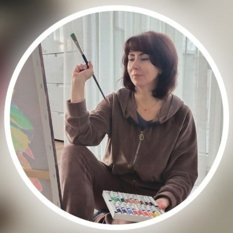 Svitlana Syniavska - The artist at work