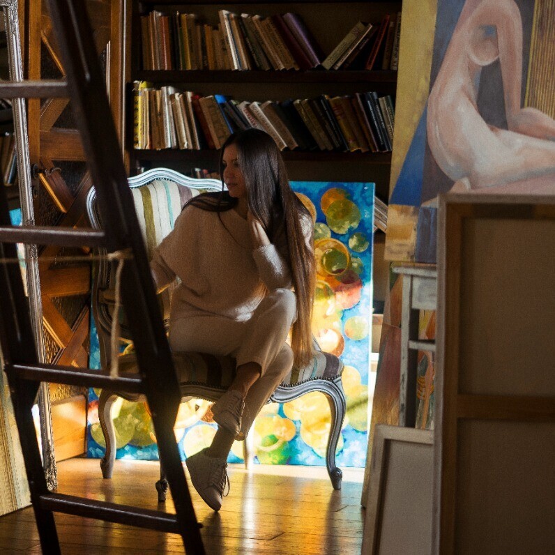 Tetiana Gryshchenko - Художник за работой