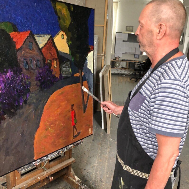 Vladimir Daibov - The artist at work