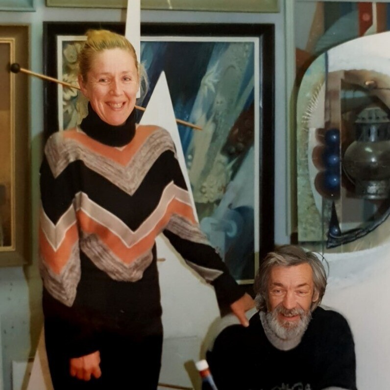 Yuri  And  Irina Gretsky - The artist at work