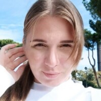 Natasha Kochart Profile Picture