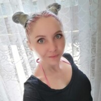 Red Komar Profile Picture