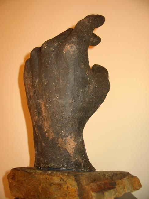 Sculpture titled "mano" by Antonio Mata, Original Artwork