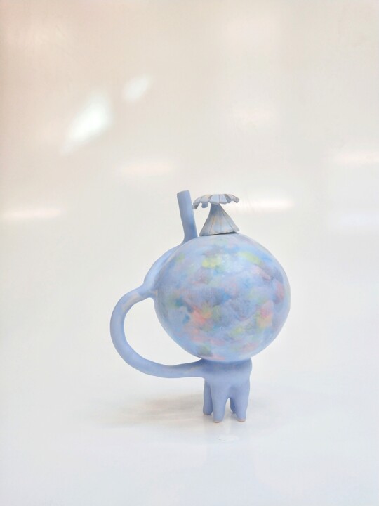 Scultura intitolato "The Teapot Bizzare F" da Melo Lu, Opera d'arte originale, Ceramica