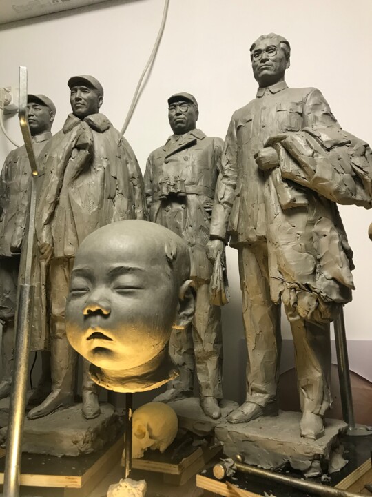 Sculpture titled "将领们" by Shuai Wang, Original Artwork, Clay