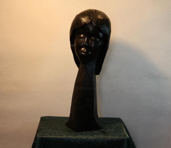 Sculpture titled "Jeune fille" by Abdellouahab Selka, Original Artwork, Wood