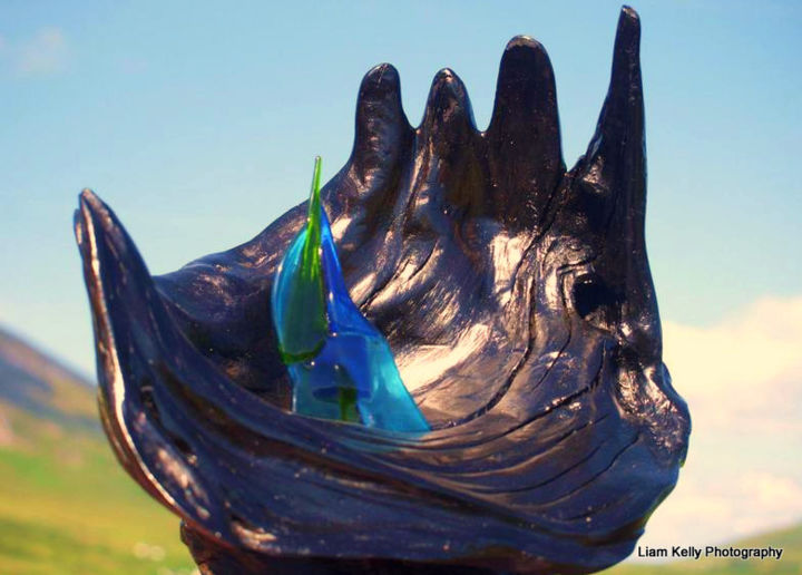 Escultura intitulada "TEMPEST" por Achill Bogwood Sculptures Liam Kelly, Obras de arte originais, Madeira