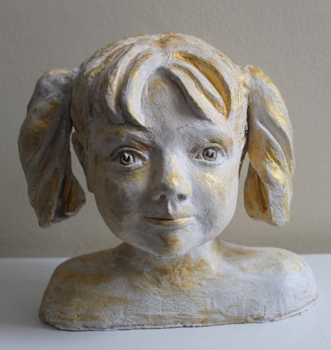 Sculpture titled "Laureline" by Adyne Gohy, Original Artwork, Terra cotta