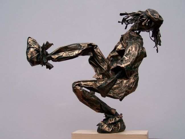 Sculpture intitulée "Kazat Choc ( vue 1 )" par Anne-Frédérique Ferret, Œuvre d'art originale, Papier