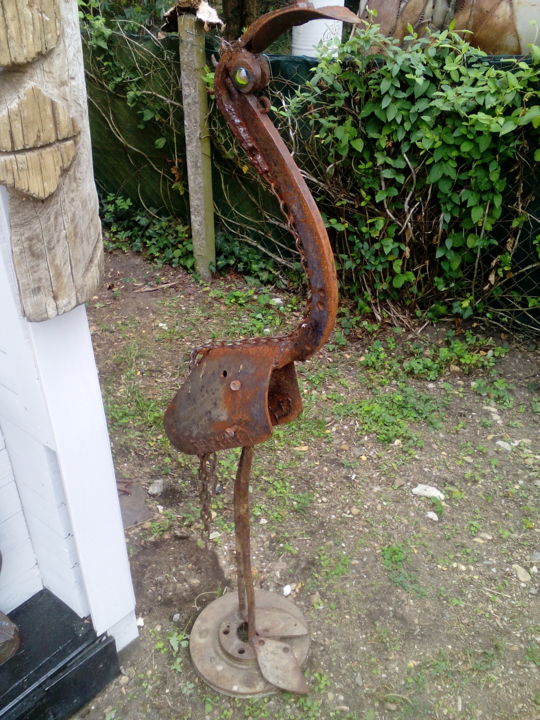 Sculpture titled "L'oiseau chêne" by Agostinho Dacunha, Original Artwork, Metals