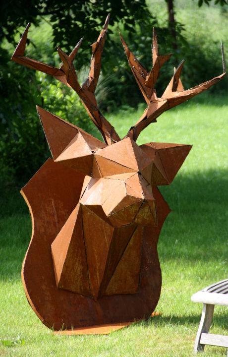 Sculpture titled "Trophée tête de cer…" by Agtrema, Original Artwork, Metals