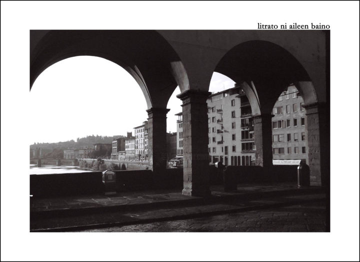 Photographie intitulée "ponte vecchio" par Aileen B., Œuvre d'art originale