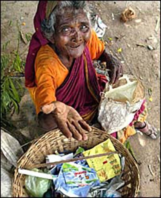 Fotografia intitolato "poor woman" da Ajay Indian Art, Opera d'arte originale