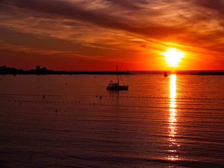 Photographie intitulée "Coucher de soleil" par Michel Akli, Œuvre d'art originale, Photographie non manipulée