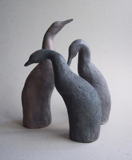 Sculpture titled "Tríptico con aves" by Alaides Martinol, Original Artwork, Ceramics