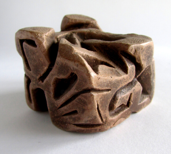 Sculpture titled "ARTEFACT 03 (2005)" by Alain Lamy, Original Artwork, Clay