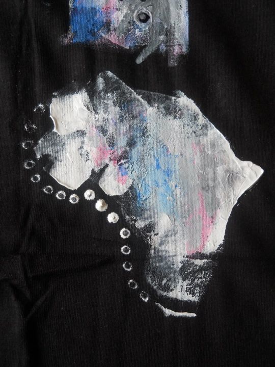 Schilderij getiteld "t-shirt1.jpg" door Alain Oyono, Origineel Kunstwerk