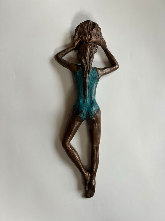 Sculpture titled "Nuotatrice" by Albertini, Original Artwork, Bronze