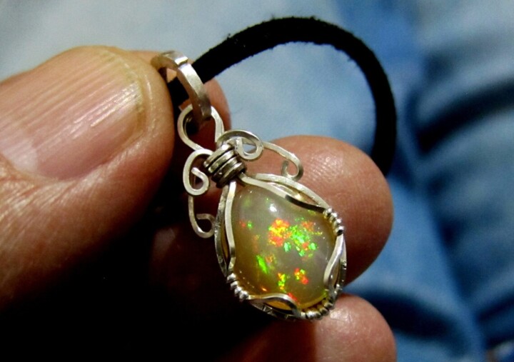 Design getiteld "Mexican fire opal F…" door Alberto Thirion, Origineel Kunstwerk, Juwelen