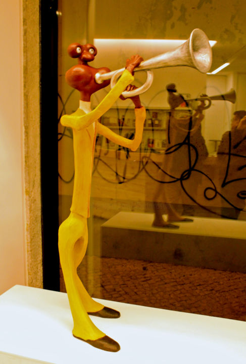 Sculpture titled "Trompete" by Alberto Kissola, Original Artwork, Other