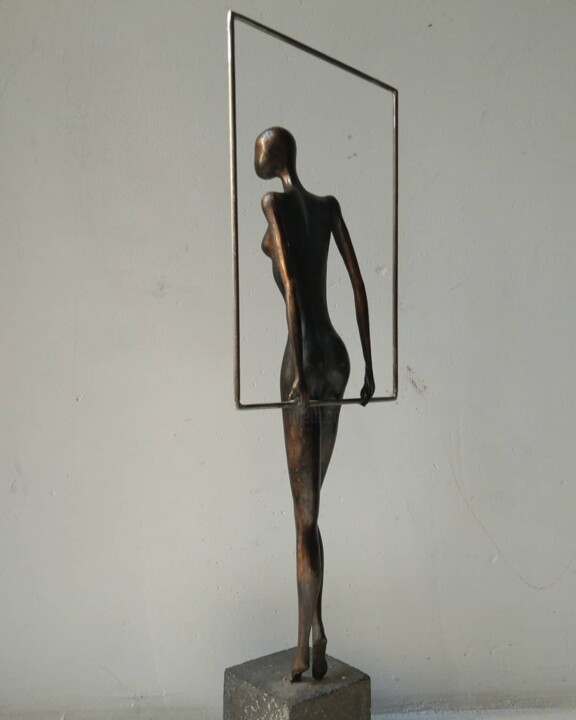Sculpture titled "Stranger" by Aleksandr Stepanov, Original Artwork, Bronze
