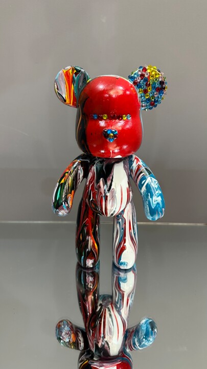 Sculpture titled "Fluid crystal bear" by Aleksandra H, Original Artwork, Mosaic