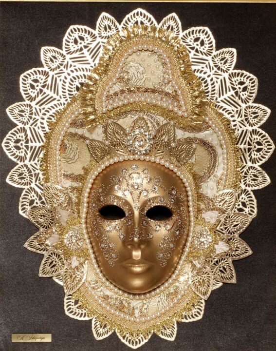 Art textile intitulée "Golden Majesty" par Aleksandra Sikoparija, Œuvre d'art originale, Plâtre
