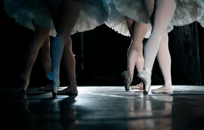 Фотография под названием "Ballerinas" - Aleks Demidoff, Подлинное произведение искусства